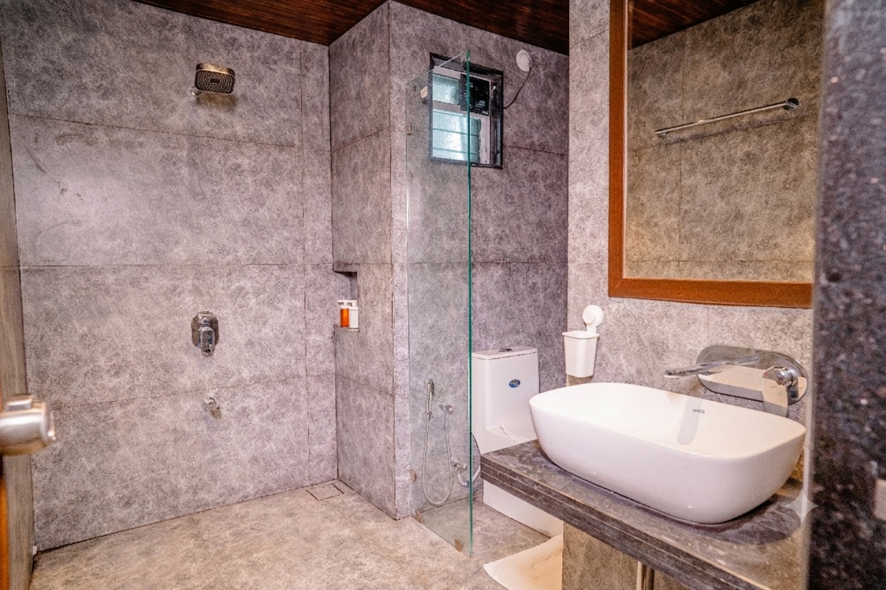 Breeze-Inn Beach Resort — Suites